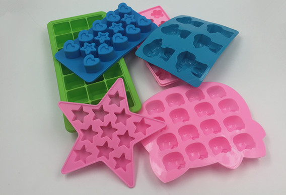 Silicone ice tray